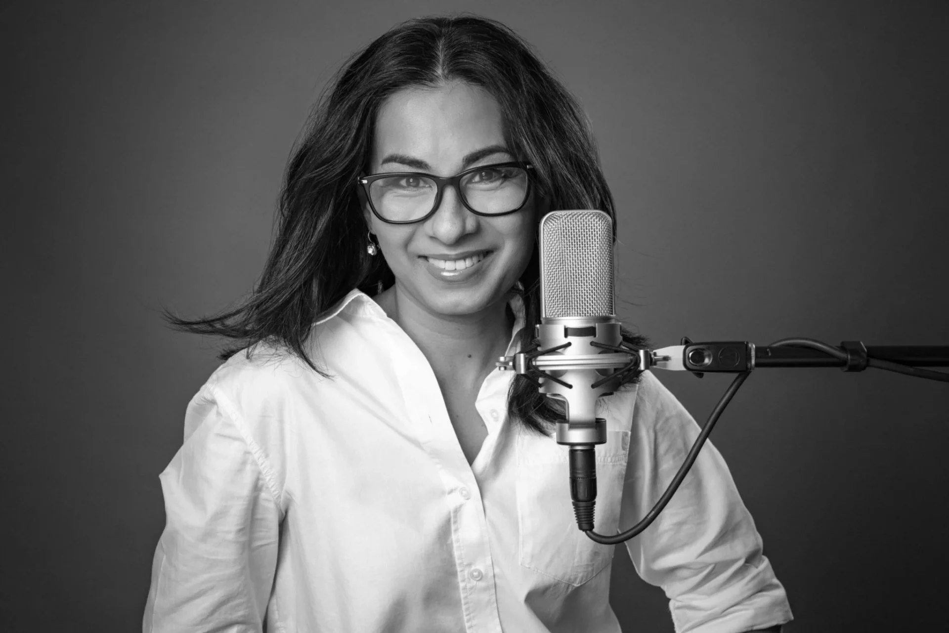 lyrasvocie review.jpg 1 1.webp